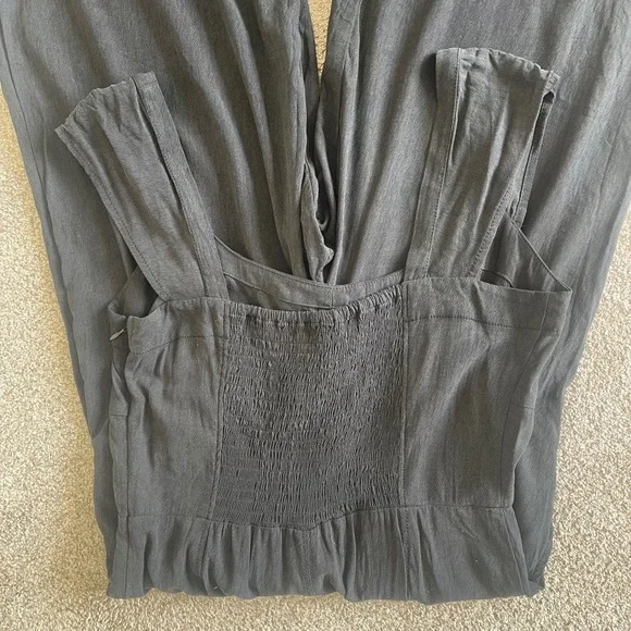 Madewell Cap Sleeve Crop Wide Leg Jumpsuit in True Black 8 Lightweight Travel